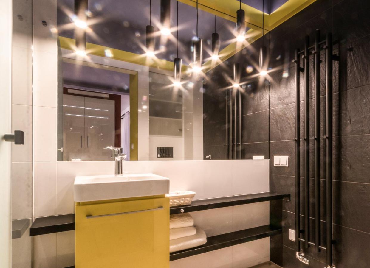Apartment Kobro - New City Center Of Lodz ภายนอก รูปภาพ